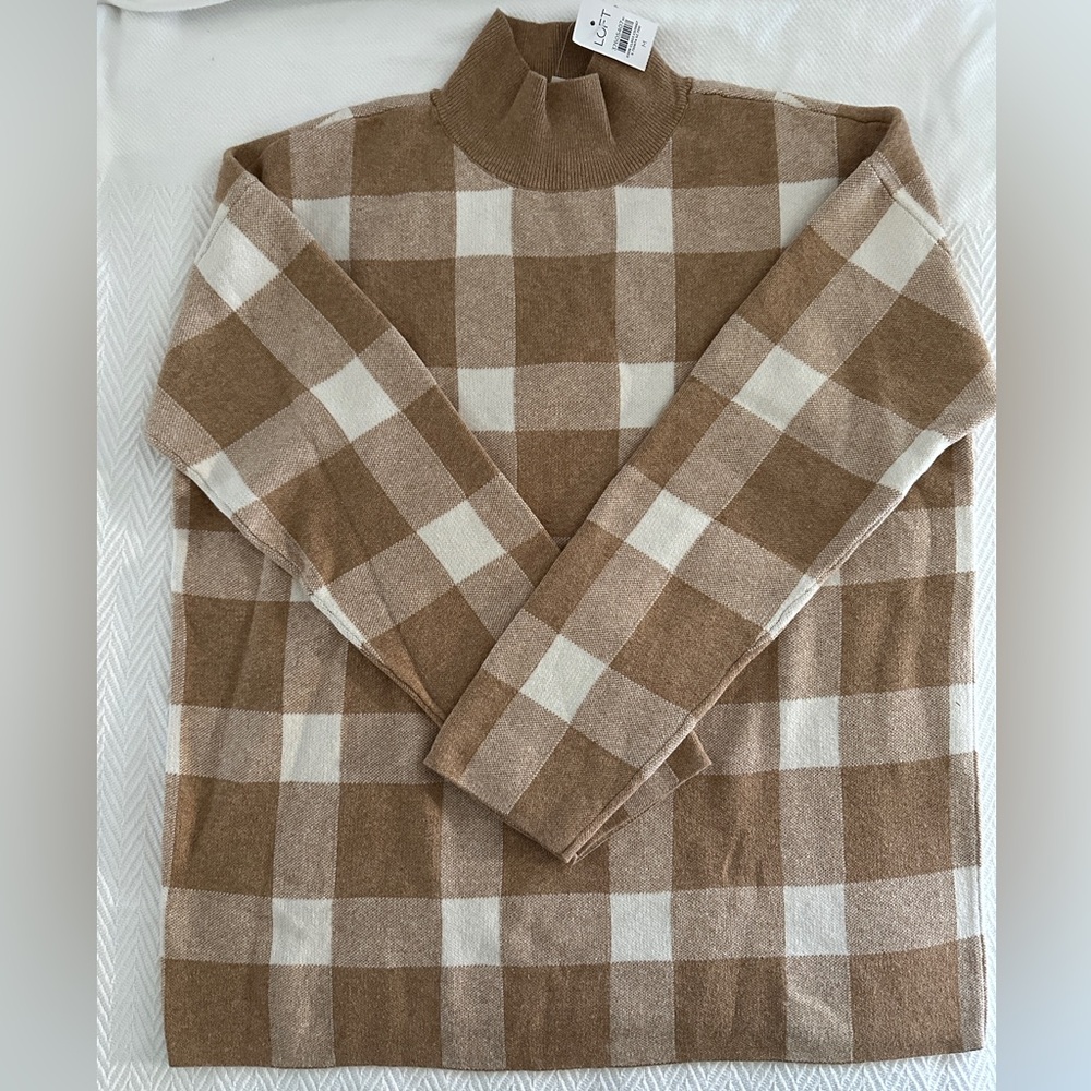 Ann Taylor top size medium